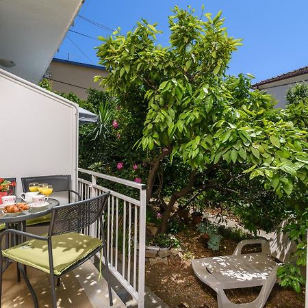 Apartments Mare Trogir Exteriör bild